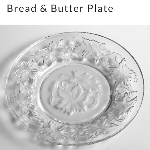 👉*VINTAGE* 4 PRINCESS HOUSE FANTASIA BREAD & BUTTER PLATES #512 ~FROSTED CTR - Picture 2 of 2